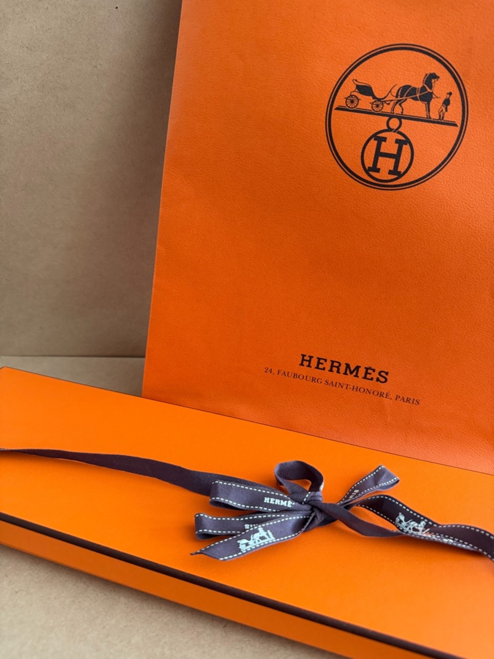 Hermès Navy and Light Blue Patterned Silk Tie with Label
